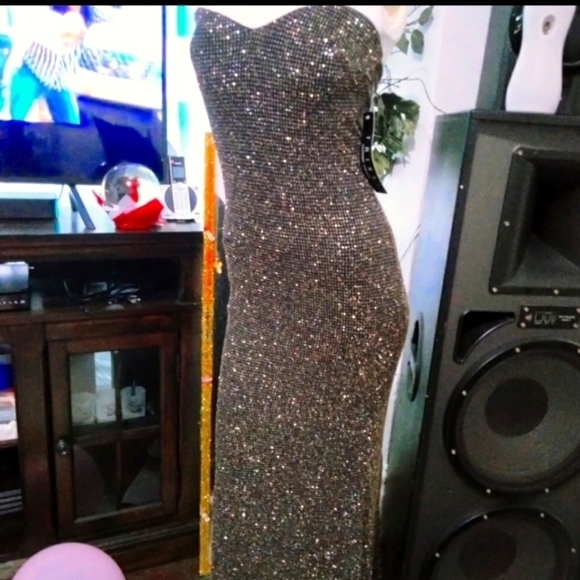 New Years Eve Dress🎆 - Picture 2 of 4